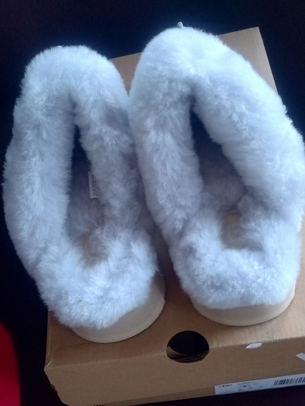 UGG Disquette Women's Sky Blue Sheepskin Slip-On Slippers Size 7 New In Box - Picture 2 of 6